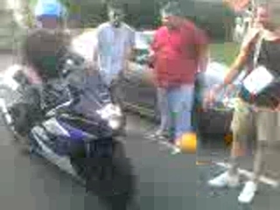 Cops burn 1000 gsx-r