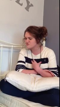 Good Voice Unknown Singer Singing Alicia Keys-Girl On Fire Emily Louise