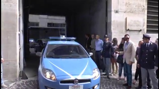 ▶ Camorra - 12 arresti a Napoli affiliati clan De Micco