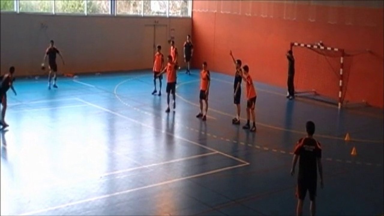 Extrait N°1-5 de l'Ecole Bretonne des Entraîneurs 2014 Partie 1 - 5 contre 5