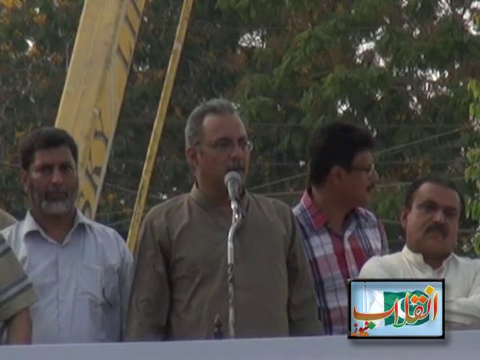 Haider Abbas Rizvi of MQM Talking about issuing CNIC to Altaf Hussain 16-05-2014