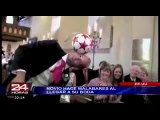 Estados Unidos: novio se pone a jugar con una pelota mientras llega su prometida