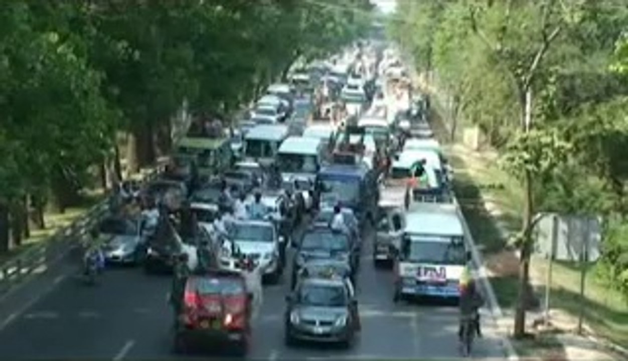 #PTI Lahore in leadership of Aleem Khan stepping towards faislabad Jalsa