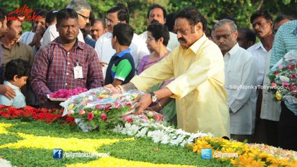 Jr.NTR with family visits NTR ghat - NTR's Birth Anniversary