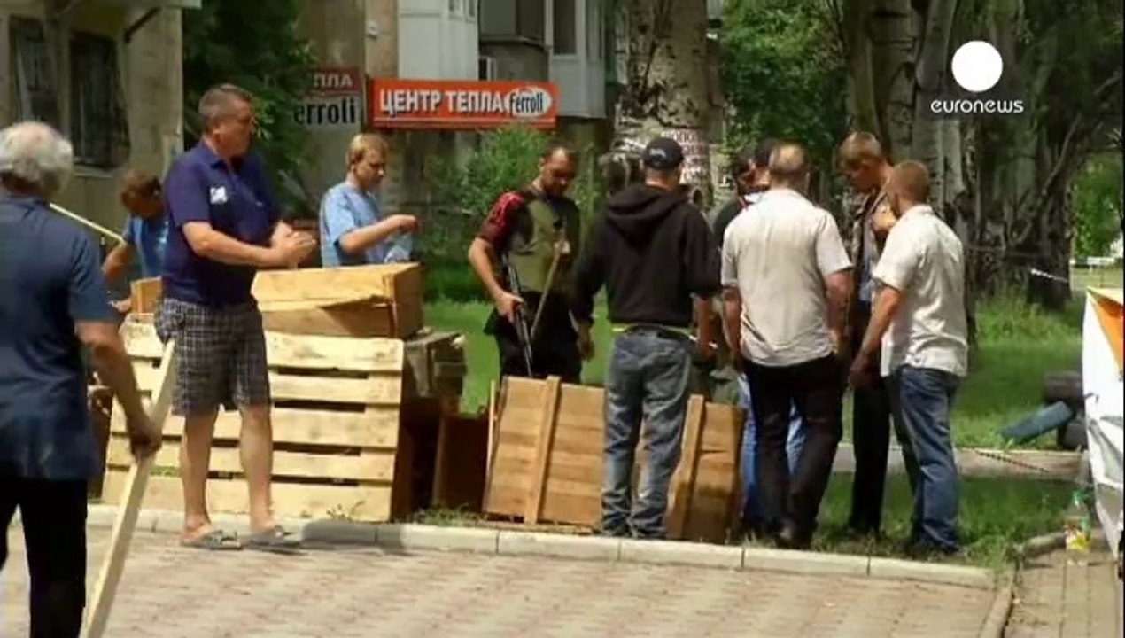 Ukraine: Pro-Russian rebels in Donetsk fear government troops to launch attack on city