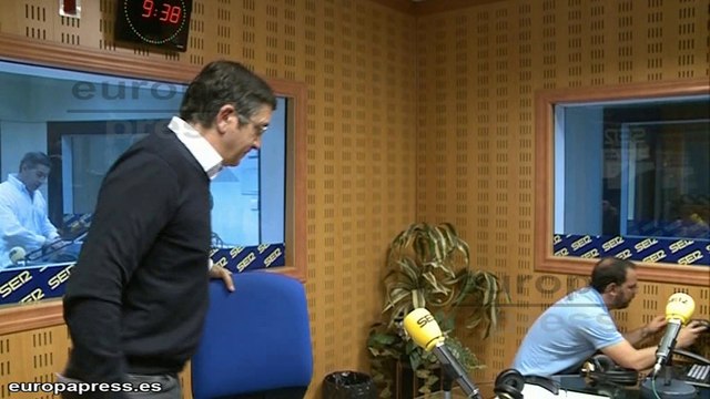 López ve dificultades en 'un militante un voto'