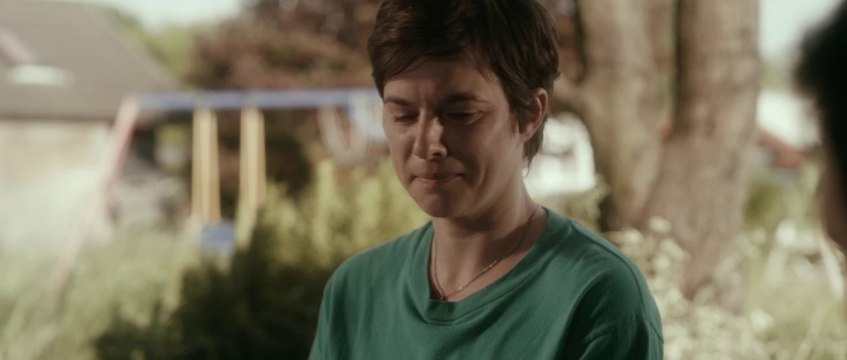 AUX MAINS DES HOMMES - Bande-annonce VO