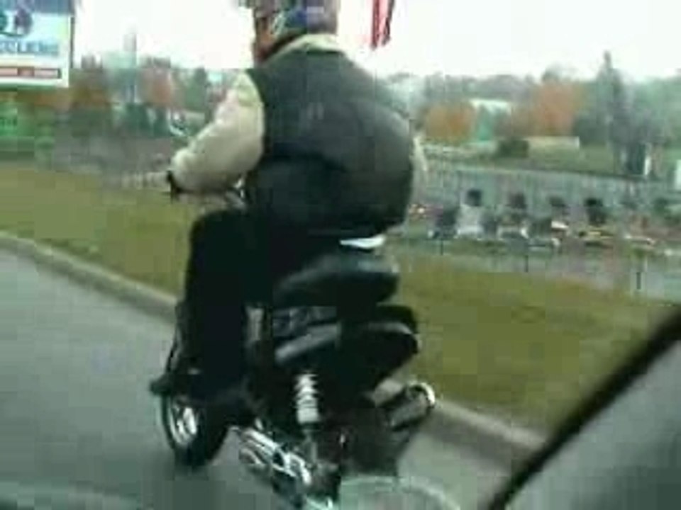 125km/h rocket  poiroteam