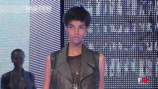 Iggy Azalea for PHILIPP PLEIN Fashion Show Spring Summer 2014 Milan HD by Fashion Channel