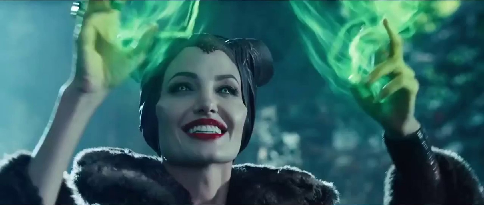 Maleficent Trailer (Greek Subs)
