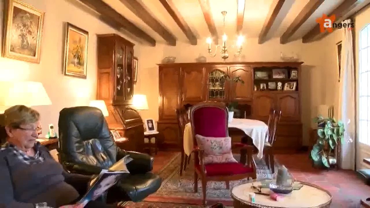 PAROLES D'ASSOS 2014 [S.1] [E.20] - Paroles d'Assos du 28/05 - Ménage service