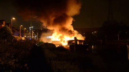 Incendie péniche Dunkerque Quai Bellot le 26/05/2014