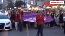 Kadınlardan Tencere Tavalı Gezi Anması