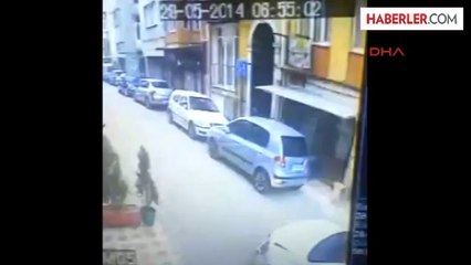 Beyoğlu'nda Kapkaç Anı Kamerada