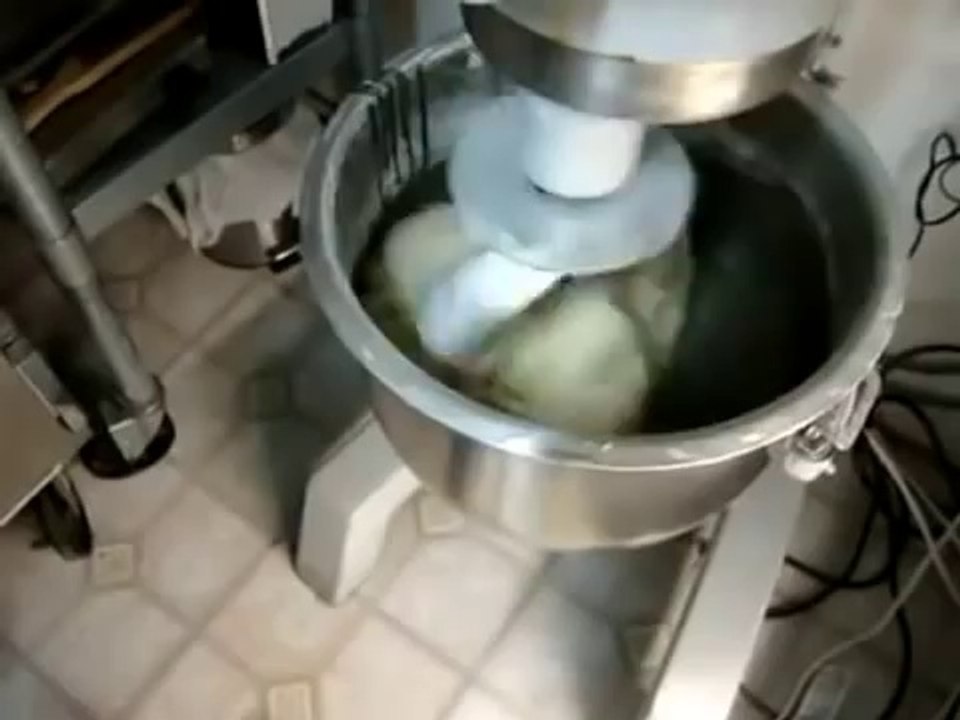 máy trộn,máy trộn bột,máy đánh bột,máy trộn bột làm bánh mì, máy trộn bột dẻo, máy trộn bột làm viên nghệ