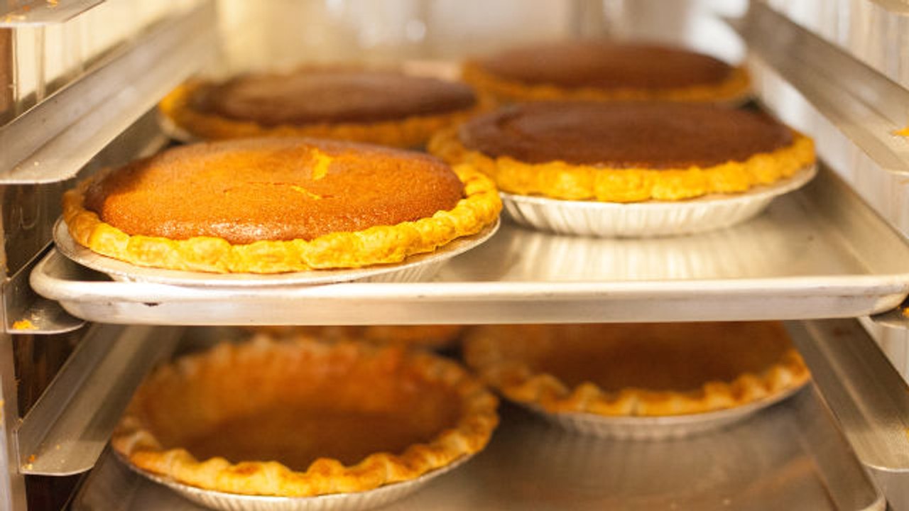 Epicuriousity - Four & Twenty Blackbirds: Family Pie-Making Tradition