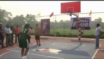 EXCLUSIVE !Sonakshi beats Akshay on basket ball court - IANS India Videos