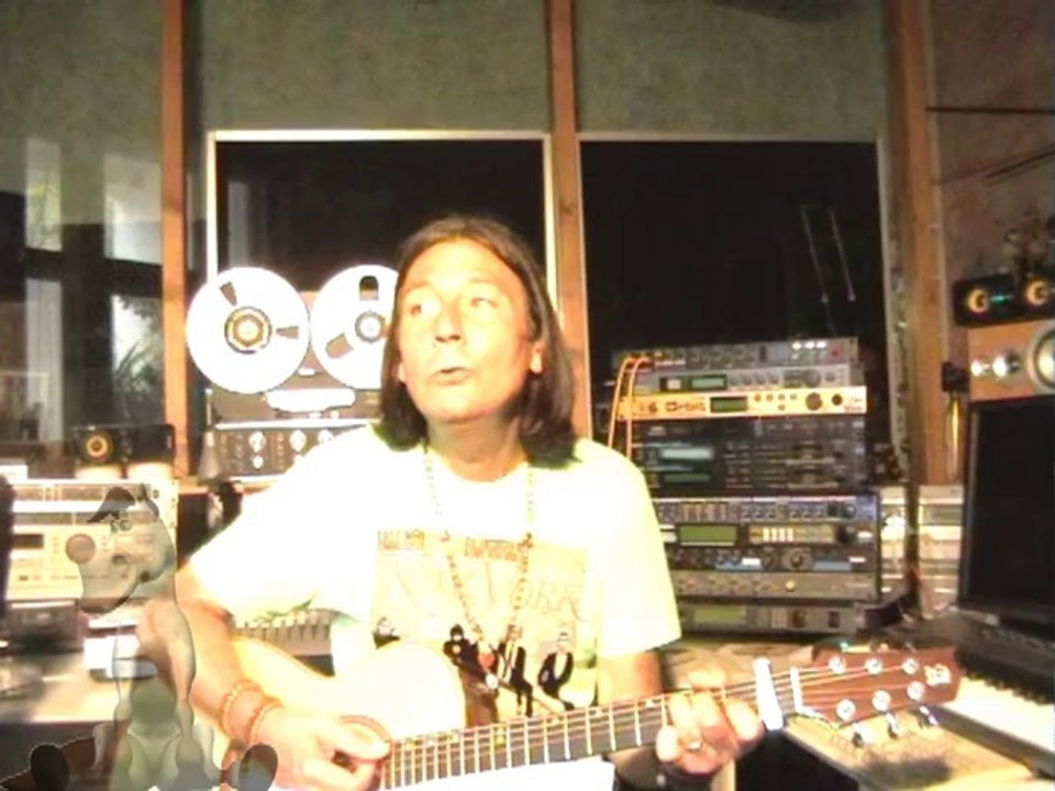 Gesangsunterricht für Kinder im Tonstudio! Singen lernen macht Spaß! My Horse 'Dan' copyright2014