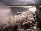 Chutes du Niagara en hiver - Canada