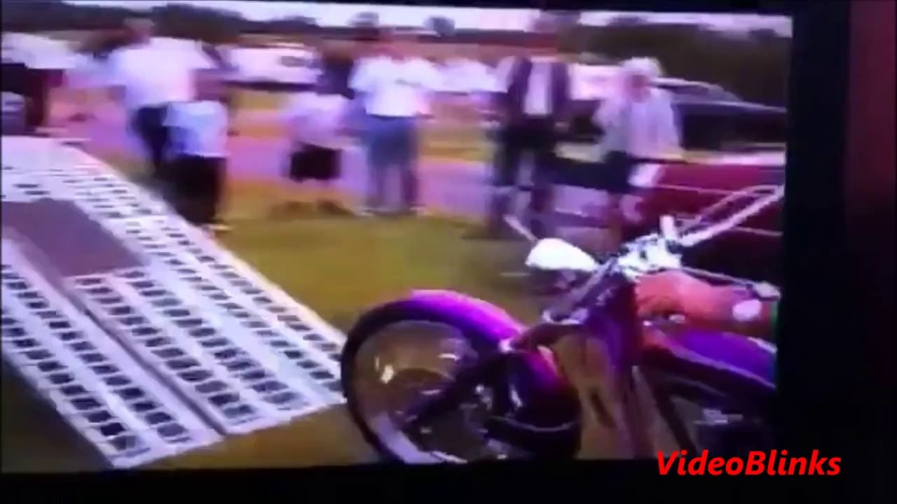 879114_379861195456416_2006950160_n