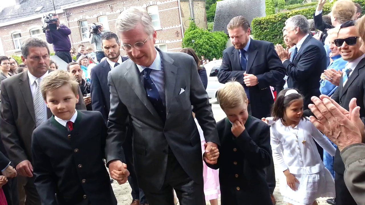 Communion des princes Aymeric et Nicolas, les jumeaux de Laurent et Claire ce jeudi: Philippe était là