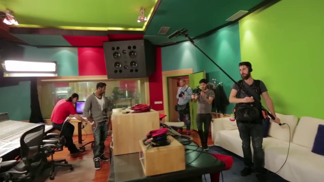 Así se grabó la canción de la Décima x AzT