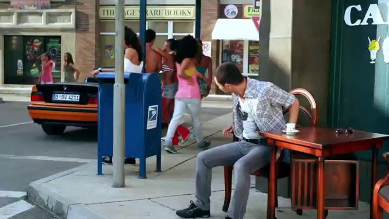 Üzecek Adam Çok (Serdar Ortaç)