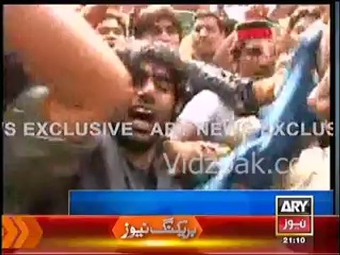 PML N Rigging attempt in PP 107 Hafizabad EXPOSED - Watch fake stamps of PML N