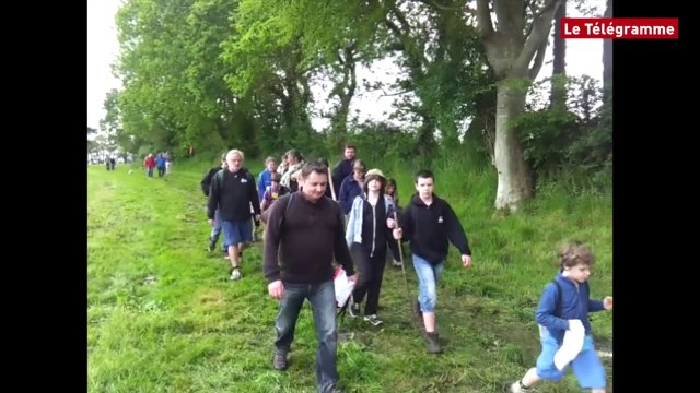 Pleyber-Christ (29). Tro Menez Are : balade et détente autour de Coat Conval