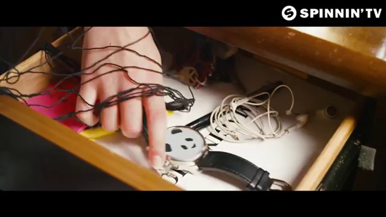 R3HAB   DEORRO - Flashlight (Official Music Video) - YouTube