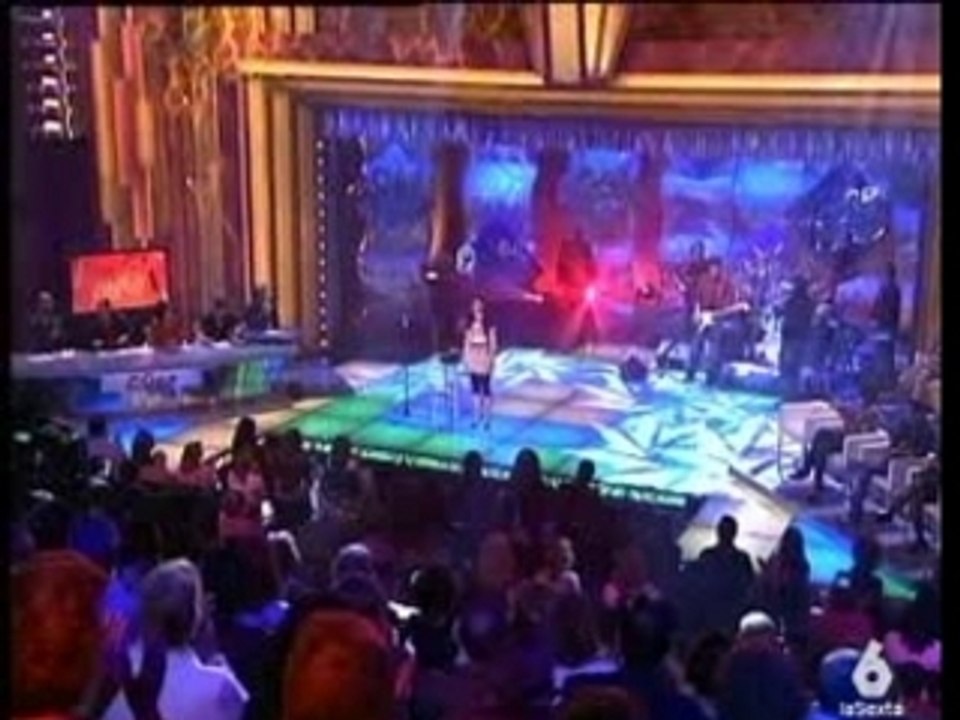 Soraya en el Club de Flo - 1º Monólogo