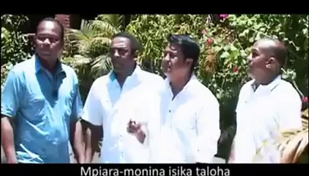 Mpihavana - Andry, Rija Ramanantoanina, Mahery & Luc (Clip officiel)