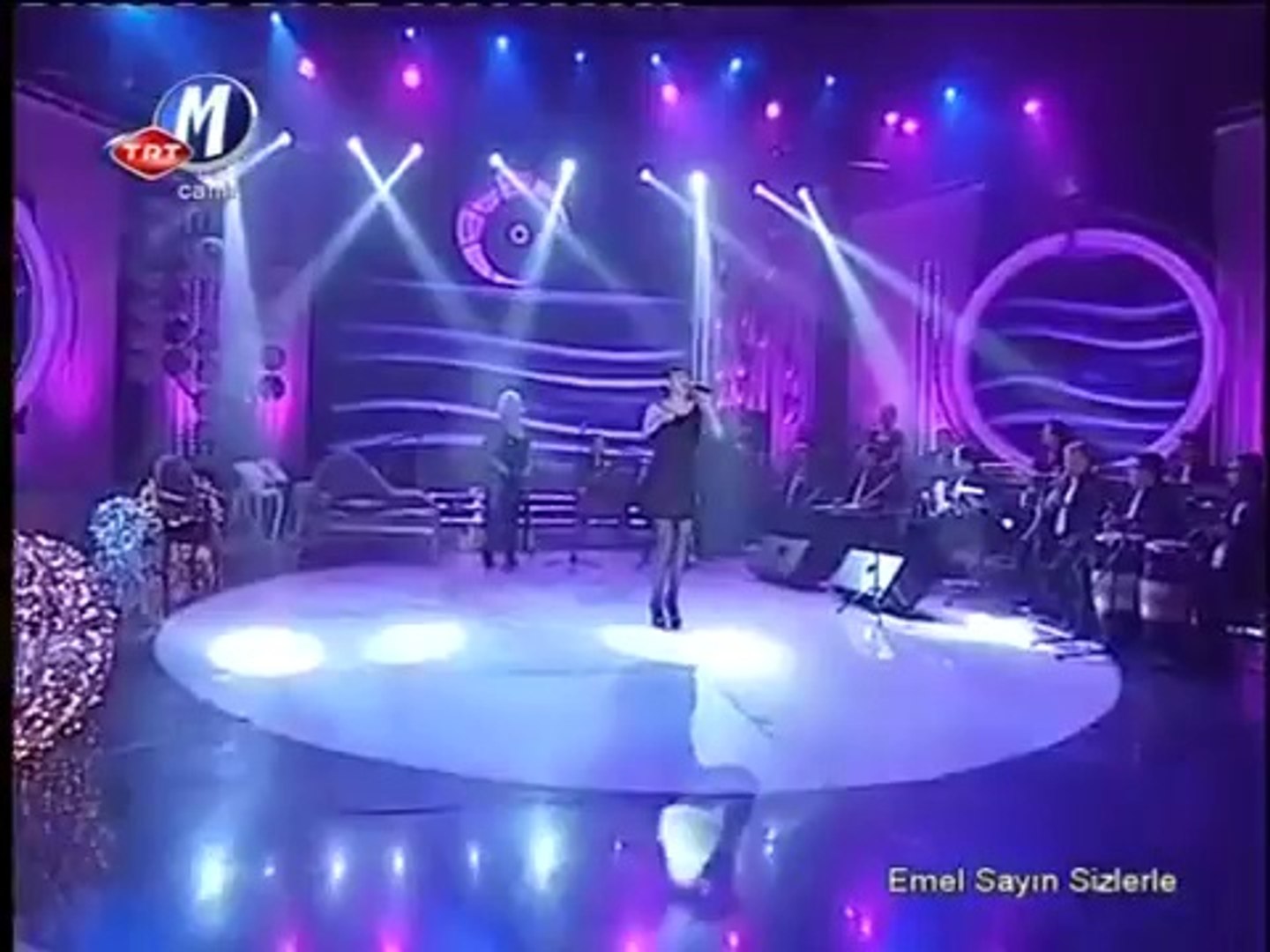 Funda Arar Sacinin Tellerine Gonlumu Takti Kader Dailymotion Video