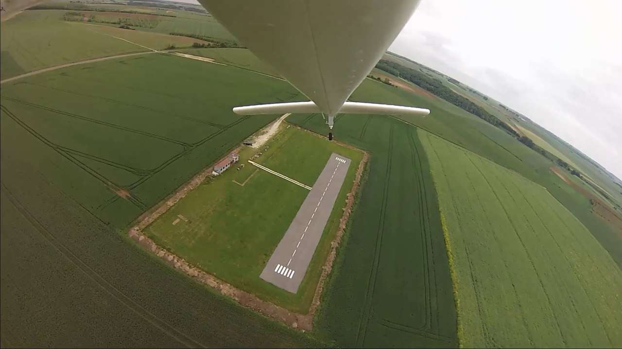 Mentor, Gopro vers l'arrière Senlis le Sec