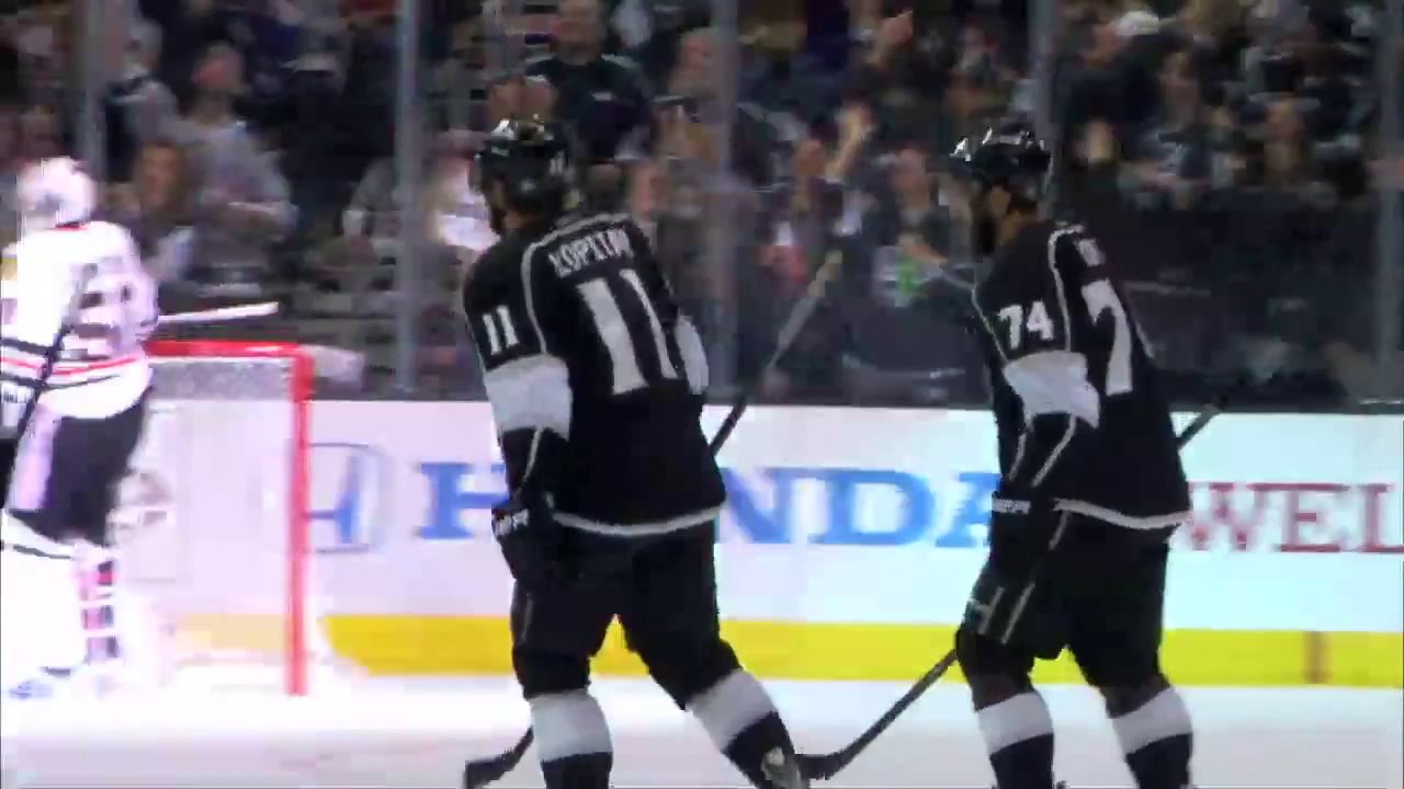 Mic'd Up  Kopitar reacts to Doughty's goal