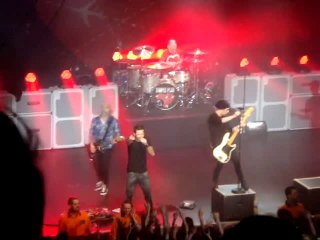 Simple Plan - Loser Of The Year