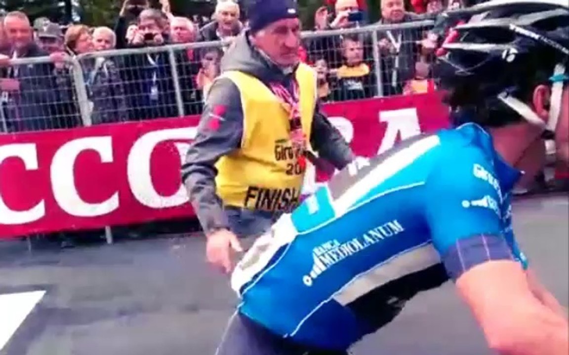 Julian Arredondo llegando a la Meta en la 18 etapa del Giro de Italia
