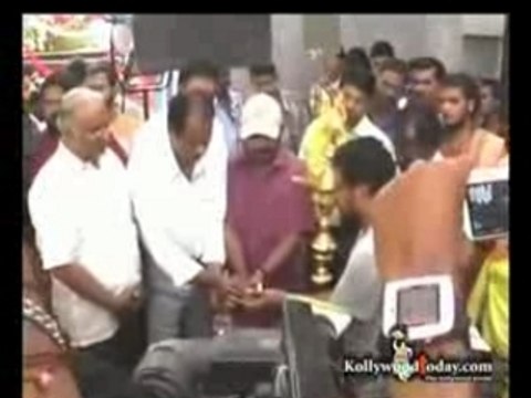 Azhagiya Thamizh Magan vijay