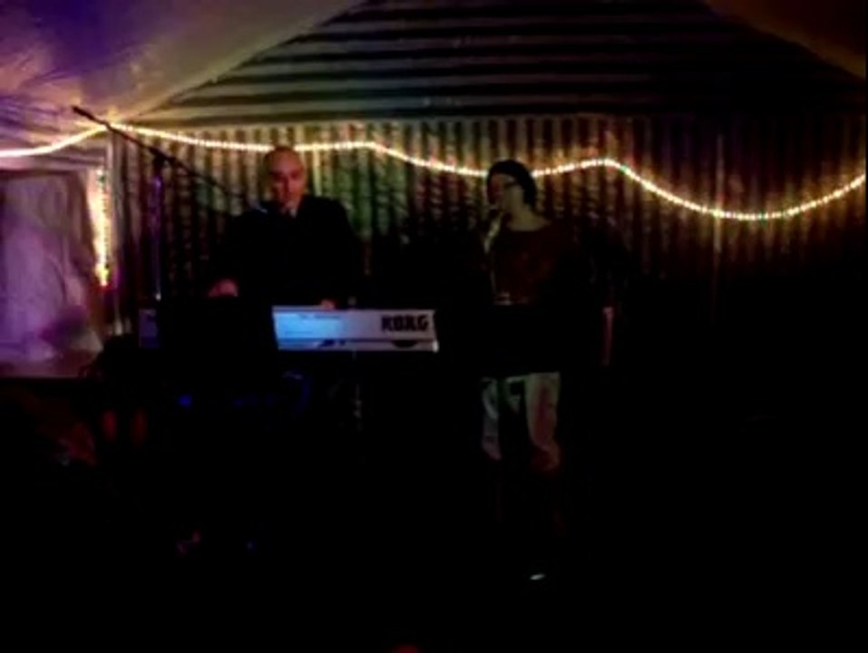 DEUTSCH LIVE MUSIK HOCHZEIT BAND ITALIENISCHE TRIODUOONDEBLUE LIVE SÄNGERIN