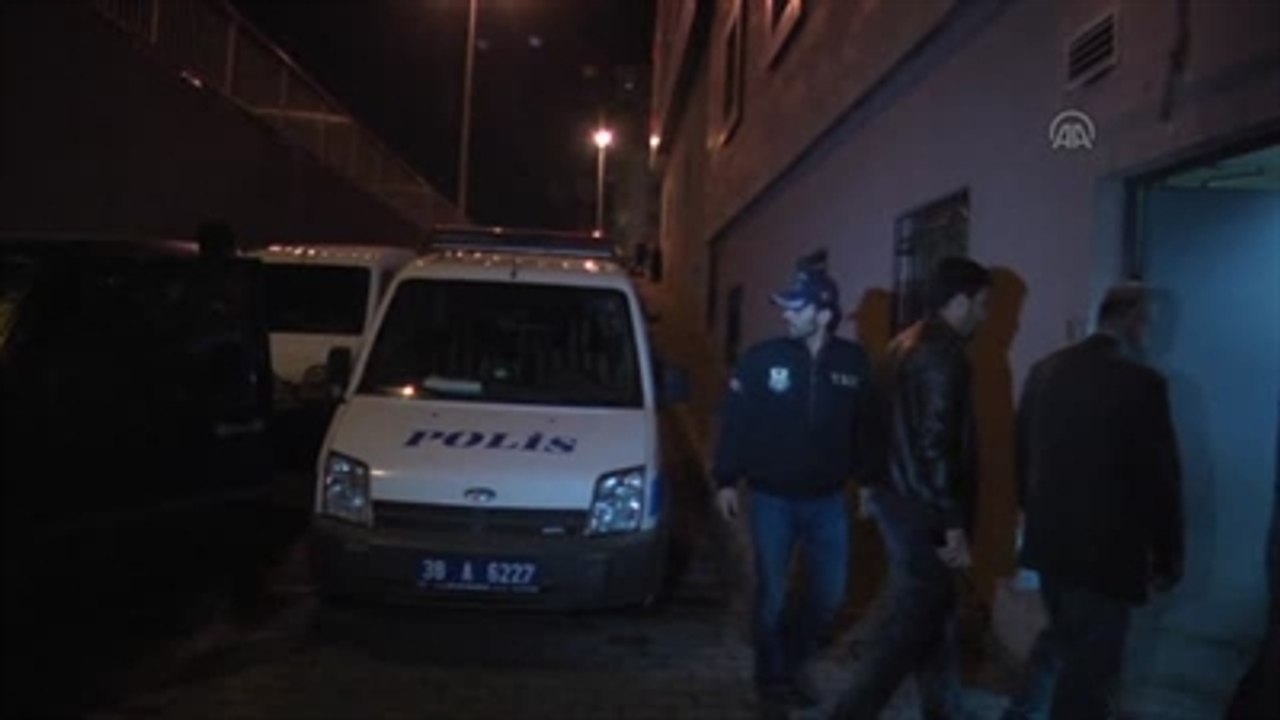 Gözaltına Alınan 4 Kişi Sağlık Kontrolünden Geçirildi