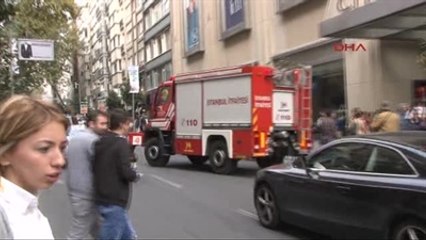 İtfaiyeyi Önce İçeri Almadılar, Yangın Sönmeyince Tekrar Çağırdılar