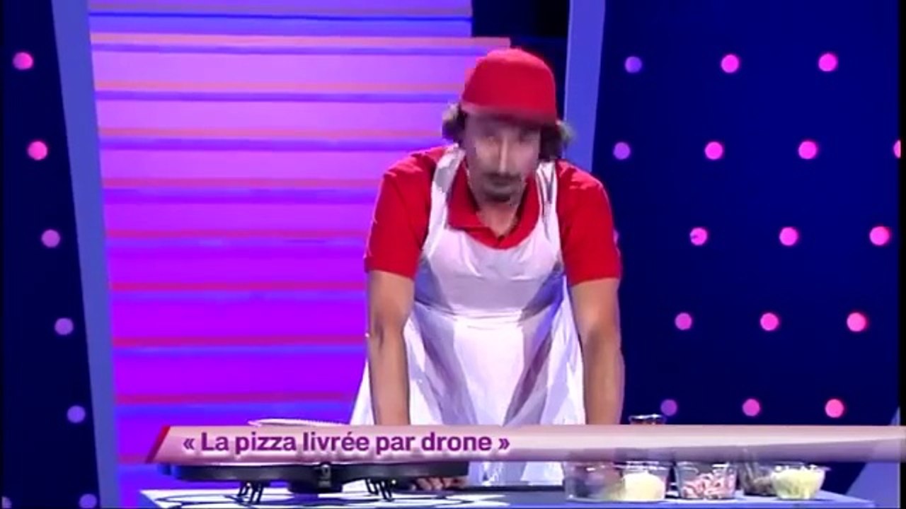 Arnaud Tsamere - La pizza livrée par drone