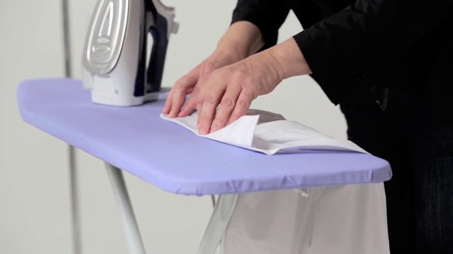 Comment repasser une chemise en 90 secondes