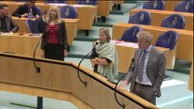 SP: Minister Kamp moet op cursus psychologie - RTV Noord