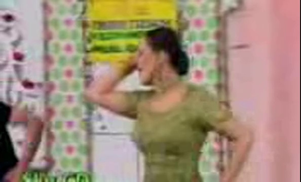 adhii rati wan di manji Nargis live nanga dance Mujra