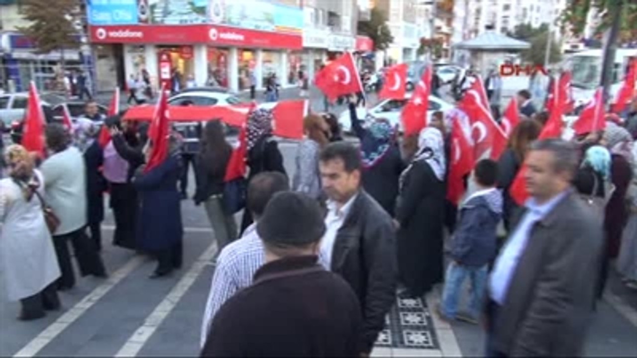 Sivas'ta 'Bayrağa Saygı' Yürüyüşü