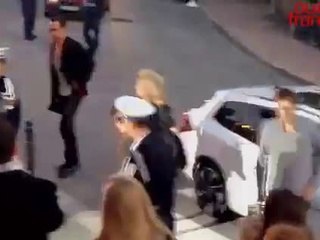 Arrivée de Catherine Deneuve au festival du film, à Dinard.