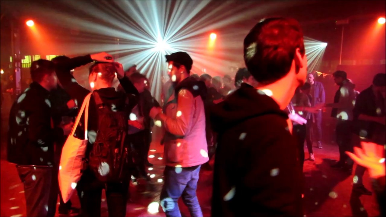 Magic Mirrors : What Comes Around Goes Around