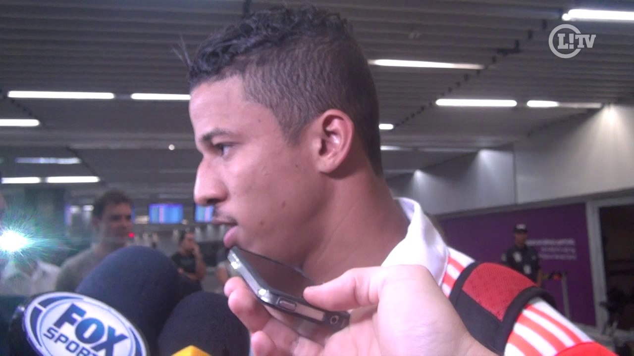 Nixon exalta importância de gol salvador para o Flamengo