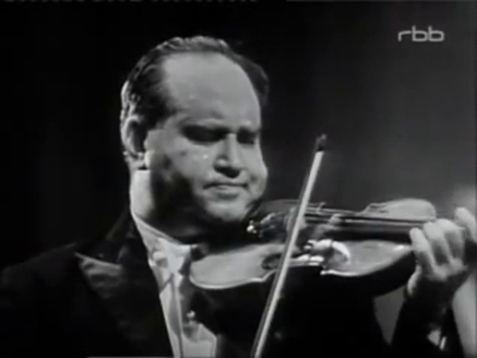 Joh. Seb. Bach: Violinkonzert a-Moll BWV 1041, 2. Satz (David Oistrach, 1963, HD)